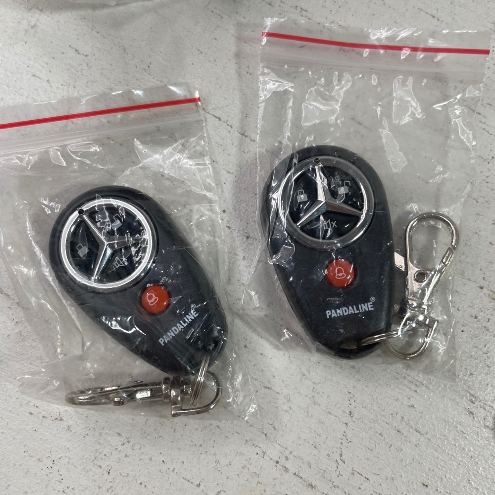 Pandaline 865 Car Alarm System 12V 15W Security Kit with 2 Remote Key Fobs New - Picture 11 of 16